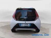Usata Toyota Aygo X-play 69 CV (50 kW) 2015 Bianco Utilitaria