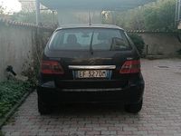 Usata Mercedes B200 140 CV (102 kW) 2010 Monovolume
