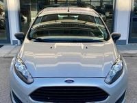 Usata Ford Fiesta 95 CV (69 kW) 2015 Argento Utilitaria