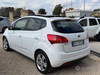 Usata Kia Venga 90 CV (66 kW) 2011 Bianco Utilitaria
