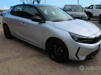 Usado Opel Corsa 101 CV (74 kW) 2025 Gris Utilitario