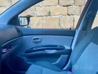 Usata Kia Picanto 61 CV (44 kW) 2007 Rosso Utilitaria