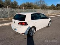 Usata VW Golf VI 122 CV (89 kW) 2010 Bianco Utilitaria