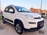 Usata Fiat Panda 4x4 S 86 CV (63 kW) 2016 Bianco Utilitaria