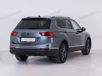 Begagnad VW Tiguan Allspace Life 150 HK (110 kW) 2022 Grå SUV