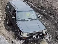 Begagnad Toyota 4 Runner 90 HK (66 kW) 1991 Grön SUV