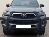 Usata Toyota HiLux 204 CV (150 kW) 2023 Marrone Pick-up