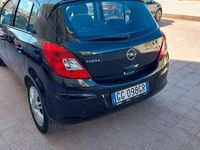 Usata Opel Corsa 90 CV (66 kW) 2009 Nero Berlina
