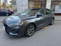 Begagnad Ford Focus ST-Line 125 HK (91 kW) 2022 Grå Sedan