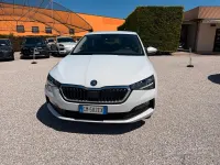 Usata Skoda Scala Ambition 110 CV (80 kW) 2022 Bianco Utilitaria