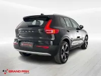 Usata Volvo XC40 Momentum 163 CV (119 kW) 2022 Grigio SUV