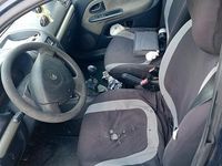 Usata Renault Clio II 58 CV (42 kW) 2005 Verde Utilitaria