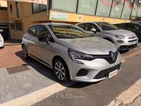Usado Renault Clio V Equilibre 67 CV (49 kW) 2023 Plateado Berlina