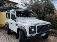 Usata Land Rover Defender SE 122 CV (89 kW) 2014 Station wagon