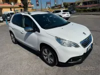 Usata Peugeot 2008 Allure 92 CV (67 kW) 2014 Bianco SUV