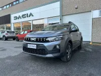 Nuova Dacia Sandero Expression 120 CV (88 kW) 2026 Verde Berlina