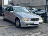 Usata Mercedes C180 Elegance 129 CV (94 kW) 2001 Grigio Berlina