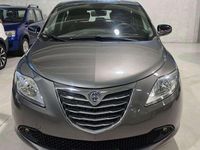 Usata Lancia Ypsilon 69 CV (50 kW) 2014 Grigio Utilitaria