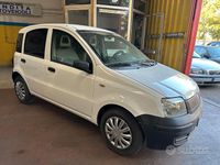 Usata Fiat Panda Active 54 CV (39 kW) 2007 Bianco Utilitaria