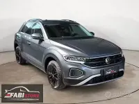 Usata VW T-Roc Style 150 CV (110 kW) 2024 Grigio SUV