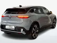 Usata Renault Megane E-Tech Techno 160 kW (218 CV) 2023 Argento Berlina