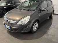 Usata Opel Corsa Edition 86 CV (63 kW) 2013 Grigio Berlina