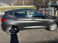 Usata Ford Fiesta 70 CV (51 kW) 2018 Grigio Utilitaria