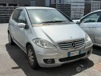 Usata Mercedes A180 Avantgarde Edition 69 CV (50 kW) 2007 Utilitaria