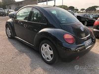 Usata VW Beetle 116 CV (85 kW) 2002 Nero Berlina