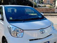 Usata Toyota iQ 98 CV (72 kW) 2010 Bianco Utilitaria