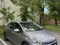 Usata Peugeot 208 Signature Sky 83 CV (61 kW) 2018 Utilitaria