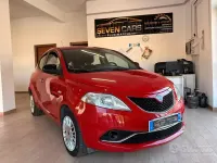 Usata Lancia Ypsilon Gold 69 CV (50 kW) 2017 Rosso Utilitaria