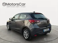 Usata Mazda 2 Evolve 75 CV (55 kW) 2017 Grigio Berlina