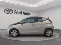 Usata Toyota Aygo X-play 69 CV (50 kW) 2017 Grigio Utilitaria