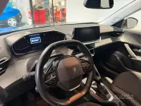 Usata Peugeot 2008 Active 101 CV (74 kW) 2021 Grigio SUV