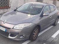Usata Renault Mégane Luxe 130 CV (95 kW) 2009 Grigio Berlina