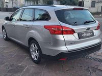 Usata Ford Focus 120 CV (88 kW) 2016 Argento Station wagon