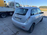 Usata Lancia Ypsilon 60 CV (44 kW) 2007 Argento Utilitaria