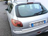 Usata Peugeot 206 68 CV (50 kW) 2006 Argento Berlina