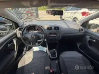 Usata VW Polo Trendline 75 CV (55 kW) 2017 Grigio Berlina