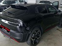 Käytetty Alfa Romeo Junior Edizione Speciale 136 HP (100 kW) 2025 Musta Katumaasturi