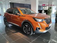 Usata Peugeot 2008 Allure 131 CV (96 kW) 2022 Giallo SUV