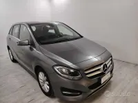 Usata Mercedes B200 Executive 136 CV (100 kW) 2018 Grigio Utilitaria