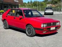 Usata Lancia Delta 196 CV (144 kW) 1990 Rosso Utilitaria