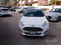 Usata Ford Fiesta Titanium 75 CV (55 kW) 2016 Bianco Berlina
