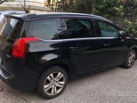 Usata Peugeot 5008 Family 112 CV (82 kW) 2012 Nero Monovolume