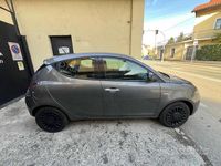 Usata Lancia Ypsilon S 69 CV (50 kW) 2022 Grigio Utilitaria