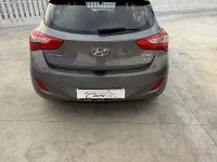 Usata Hyundai i30 Comfort 110 CV (80 kW) 2014 Grigio Berlina