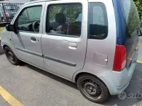Usata Opel Agila 75 CV (55 kW) 2004 Monovolume