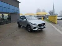 Usata MG ZS Luxury 106 CV (77 kW) 2024 Argento SUV